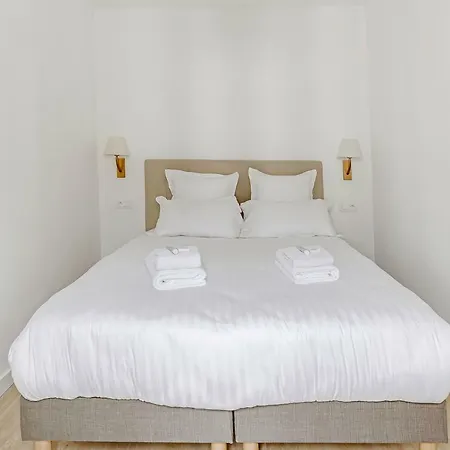 Pick A Flat's Rue D'avron - Nation Parijs